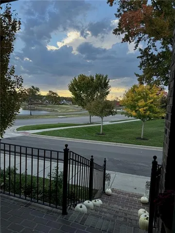 $1,775,000 | 5202 Arbor Drive, Prairie Village, KS 66207