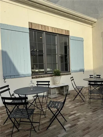 $1,775,000 | 5202 Arbor Drive, Prairie Village, KS 66207