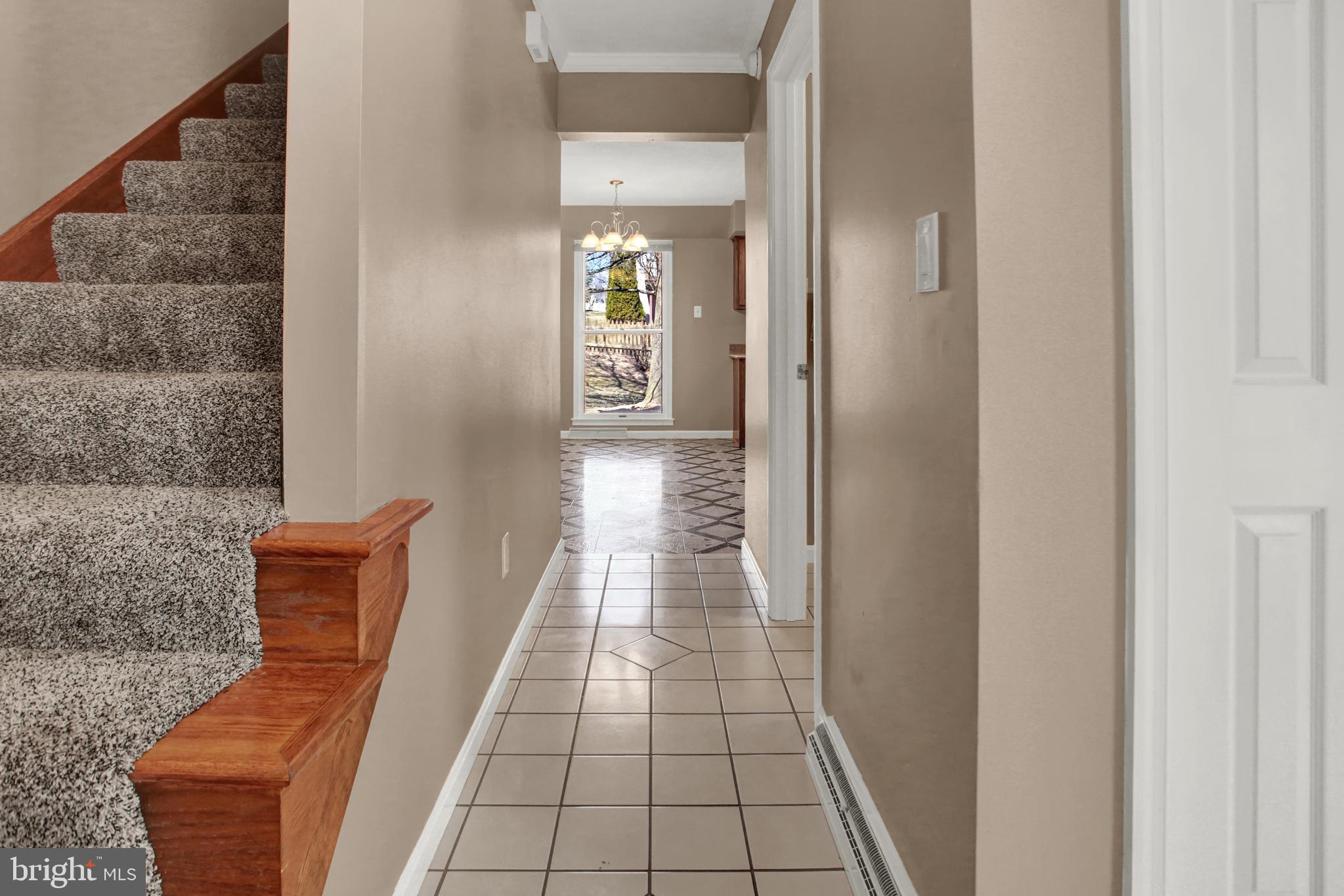 6354 Bennington Road Mechanicsburg, PA 17050 - Photo 3 of 41 Gallery Image 3