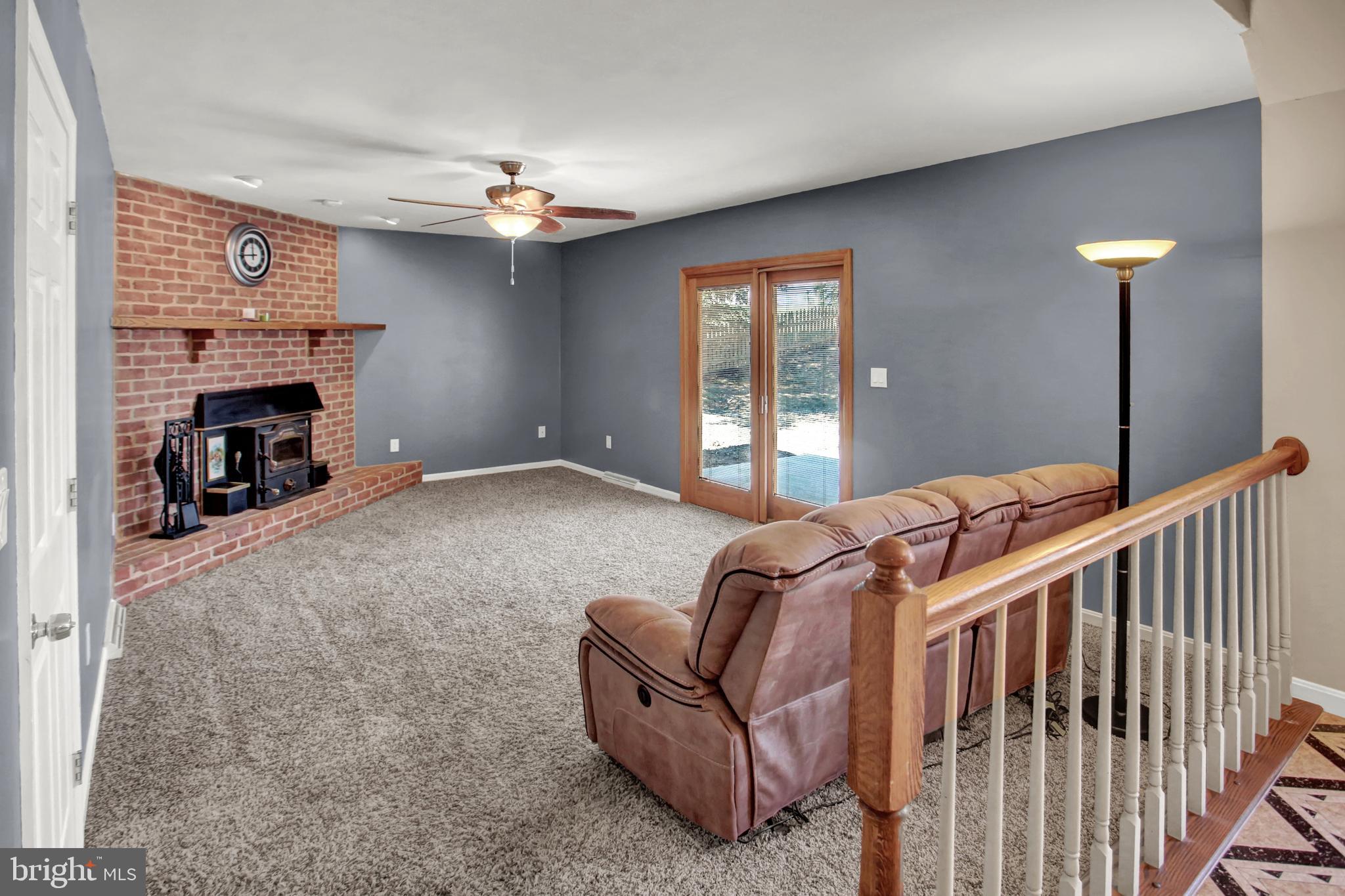 6354 Bennington Road Mechanicsburg, PA 17050 - Photo 9 of 41 Gallery Image 9