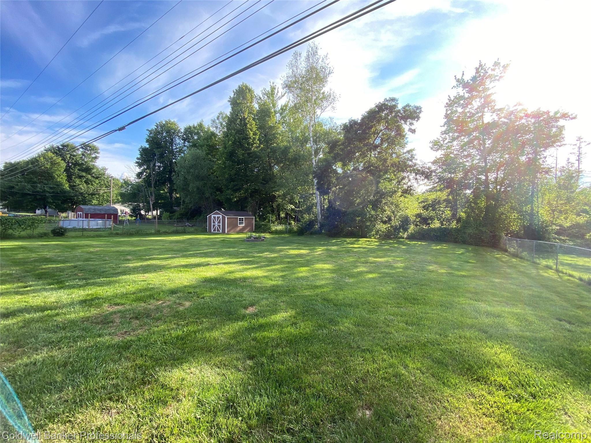 2533 Fish Lake Road Lapeer, MI 48446 - Photo 34 of 36 32B880E7-6643-43E3-8DB5-6D5A997D7C18.jpeg