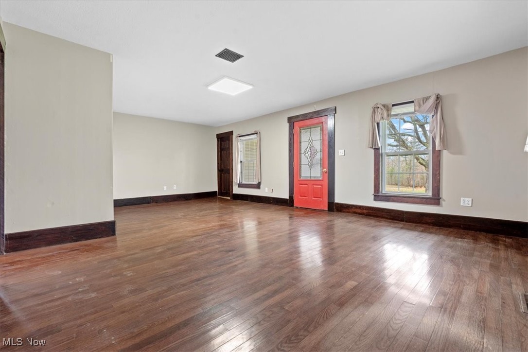 Front formal living room