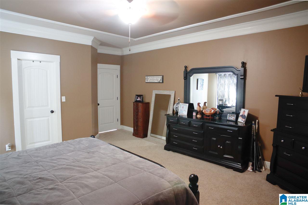 90 Ridgeview Circle Jemison, AL 35085 - Photo 14 of 47