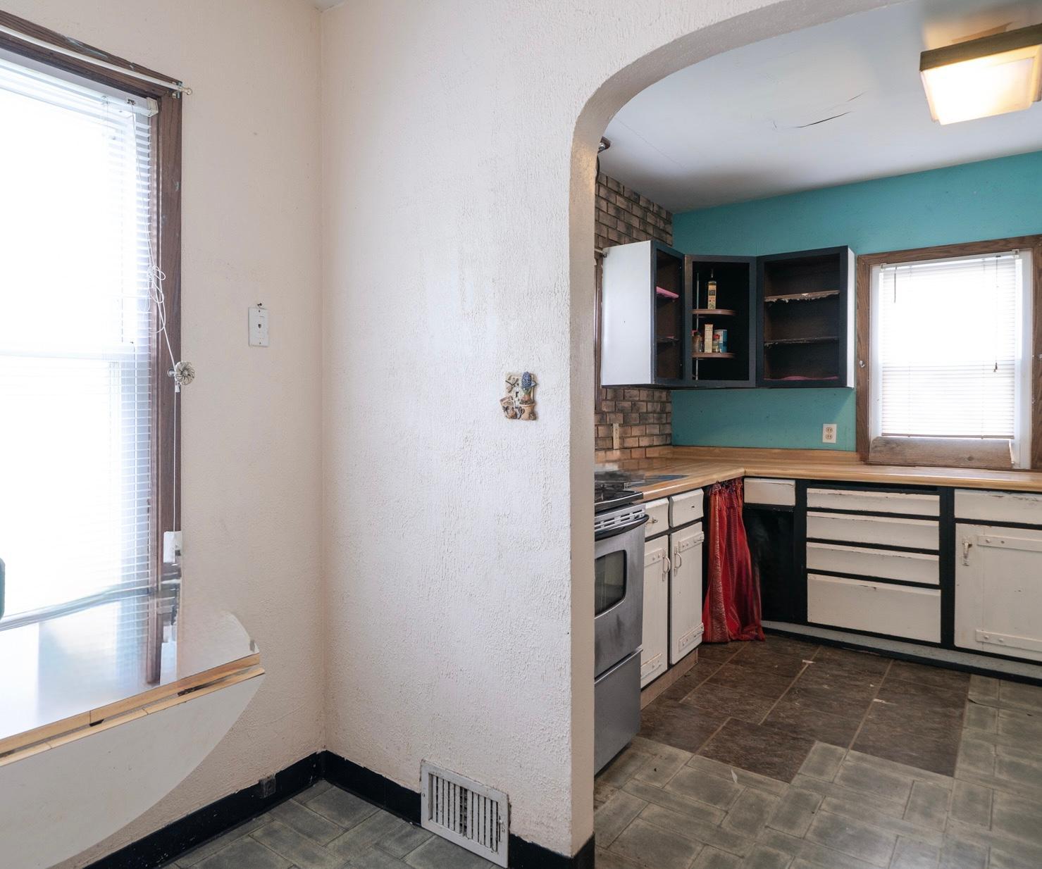 1357 Birmingham Street St. Paul, MN 55106 - Photo 11 of 26