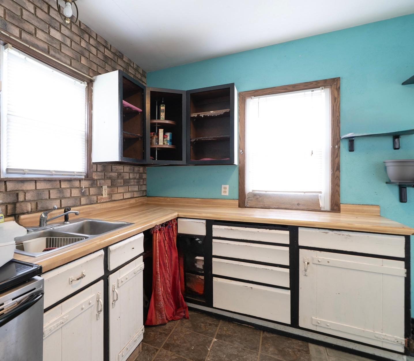 1357 Birmingham Street St. Paul, MN 55106 - Photo 12 of 26