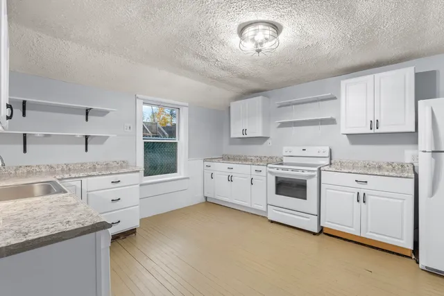 $499,900 | 14 Goddard Street, Lisbon, ME 04252