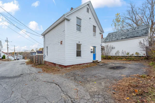 $499,900 | 14 Goddard Street, Lisbon, ME 04252