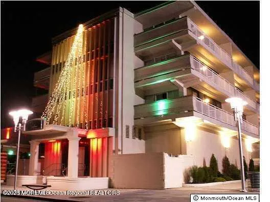 $619,000 | 400 Deal Lake Drive, Unit 8F, Asbury Park, NJ 07712