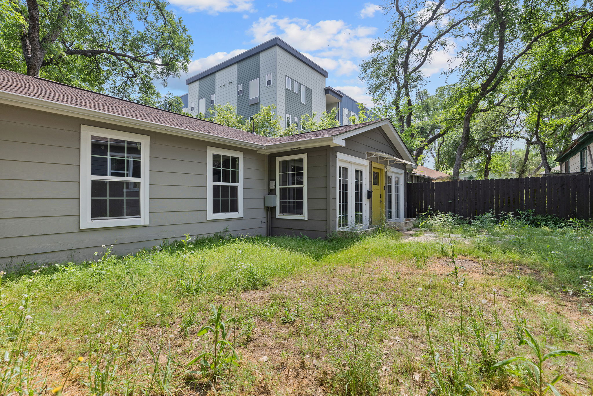 3909 Willbert Road, Unit B Austin, TX 78751 - Photo 2 of 16 Front of home