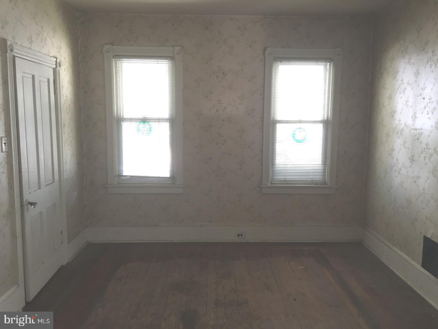 125 Spring Garden Street Riverside, NJ 08075 - Photo 4 of 9
