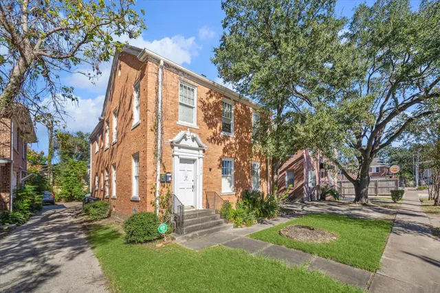 $800,000 | 1842 West Alabama Street, Houston, TX 77098