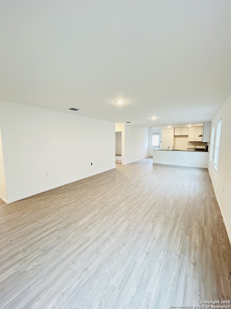 1435 Riojas Road San Antonio, TX 78224 - Photo 5 of 14