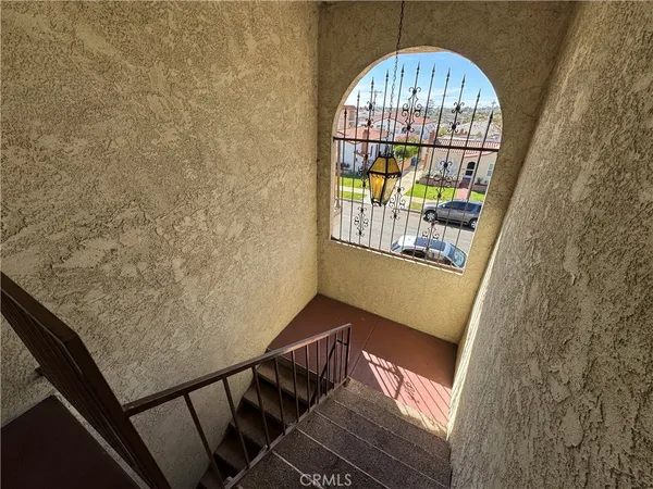 $2,350 | 1236 West 8th Street, Unit 8, San Pedro, CA 90731