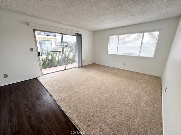 $2,350 | 1236 West 8th Street, Unit 8, San Pedro, CA 90731