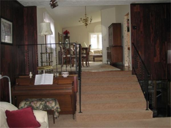 27 Berkeley Road Framingham, MA 01701 - Photo 12 of 23 Gallery Image 12