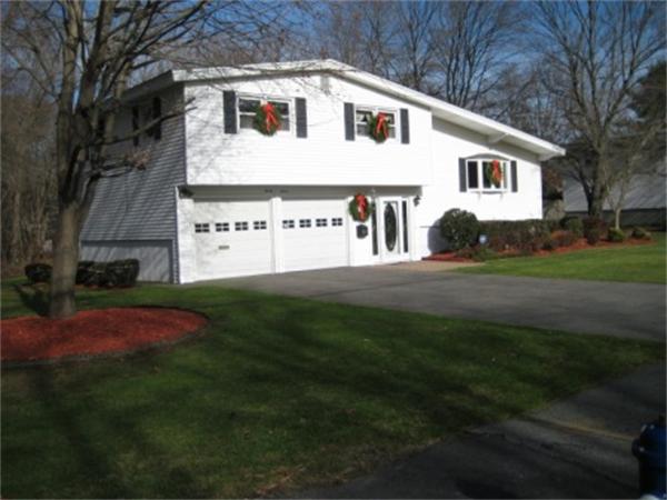 27 Berkeley Road Framingham, MA 01701 - Photo 14 of 23 Gallery Image 14
