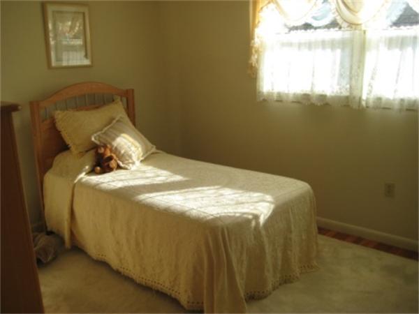 27 Berkeley Road Framingham, MA 01701 - Photo 10 of 23 Gallery Image 10