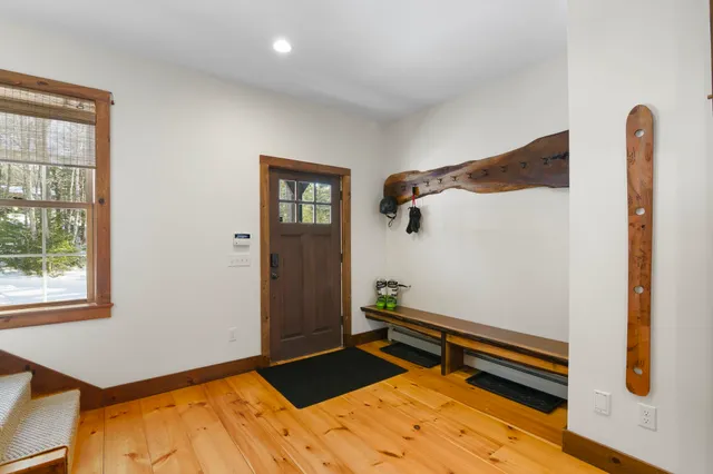 $1,395,000 | 11 East Village Circle, Wilmington, VT 05363