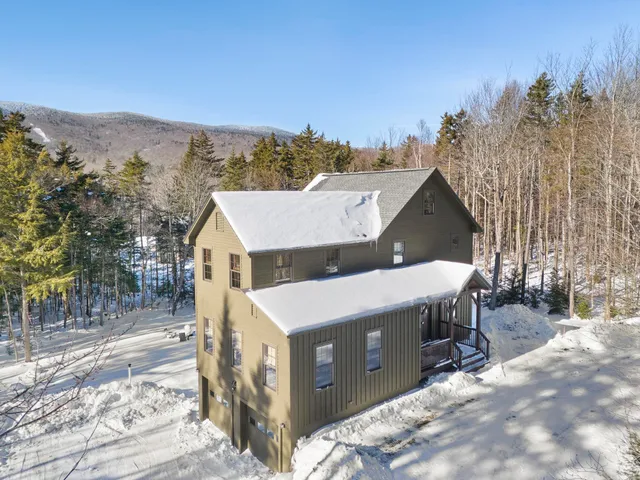 $1,395,000 | 11 East Village Circle, Wilmington, VT 05363