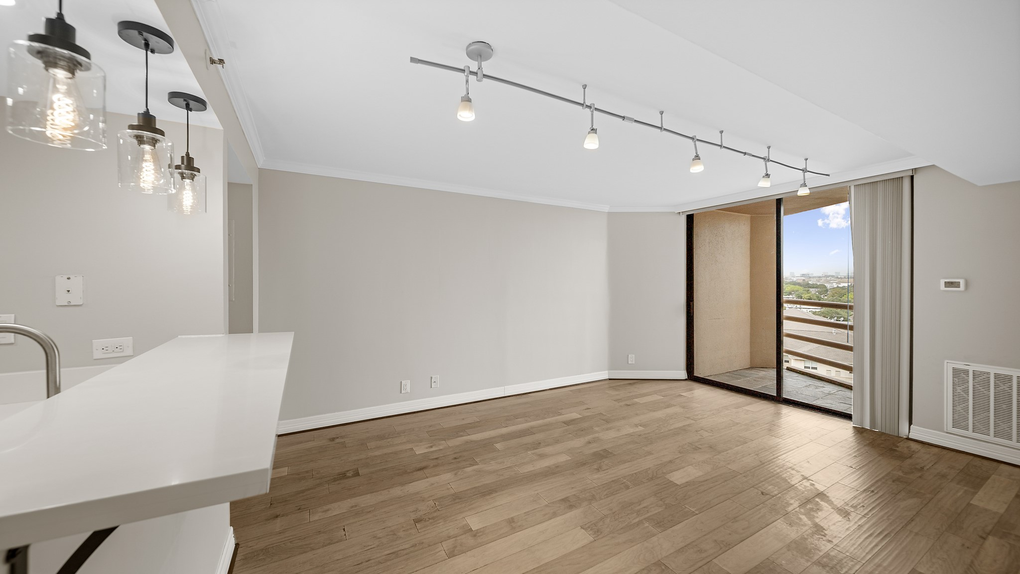3525 Sage Road, Unit 1012 Houston, TX 77056 - Photo 1 of 15