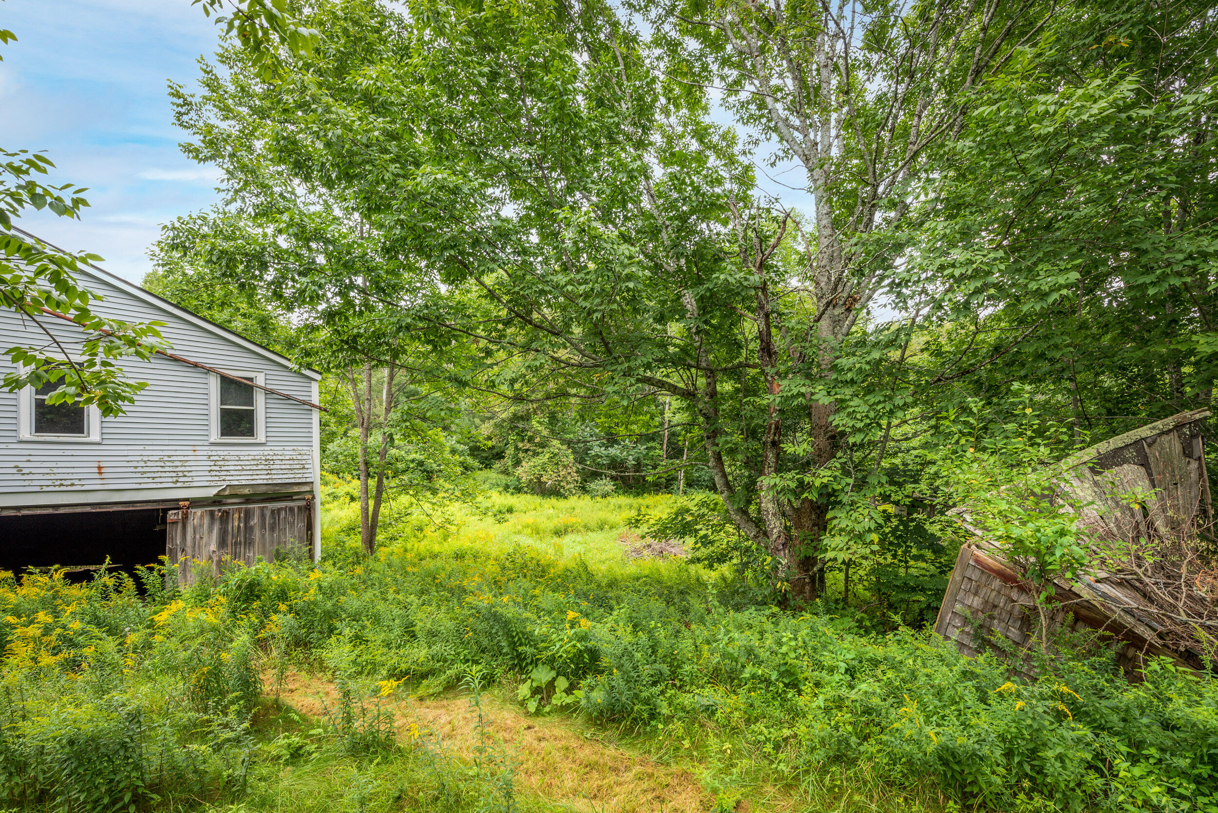 10 Waldoboro Rd, Washington - Hang Your