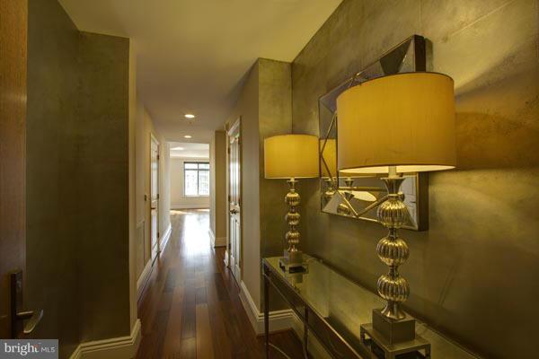 11990 Market Street, Unit 1002 Reston, VA 20190 - Photo 2 of 30 Foyer