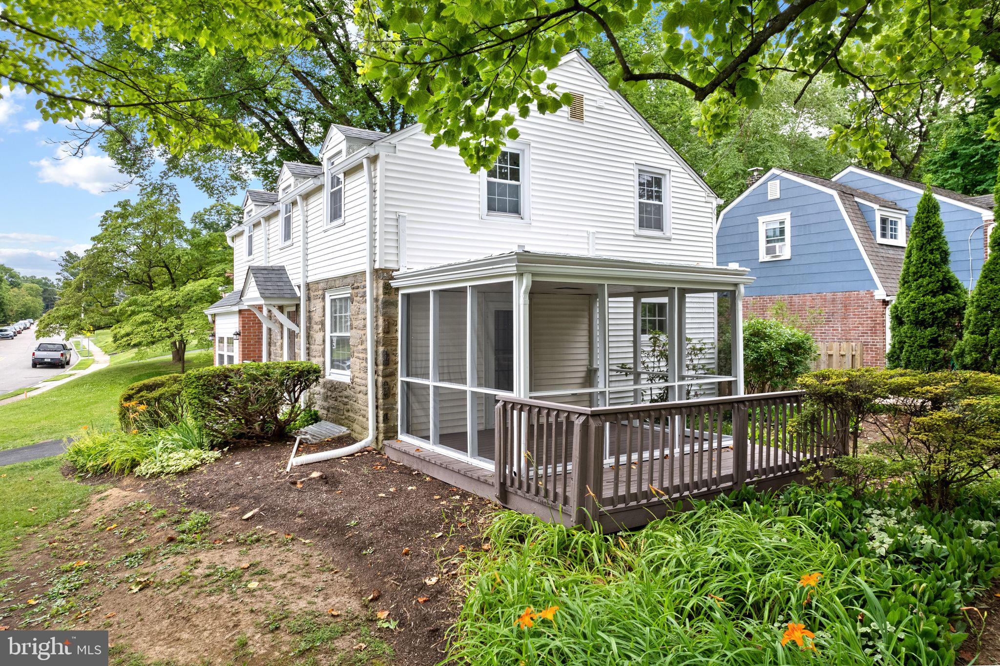 776 Brooke Road Glenside, PA 19038 - Photo 5 of 37