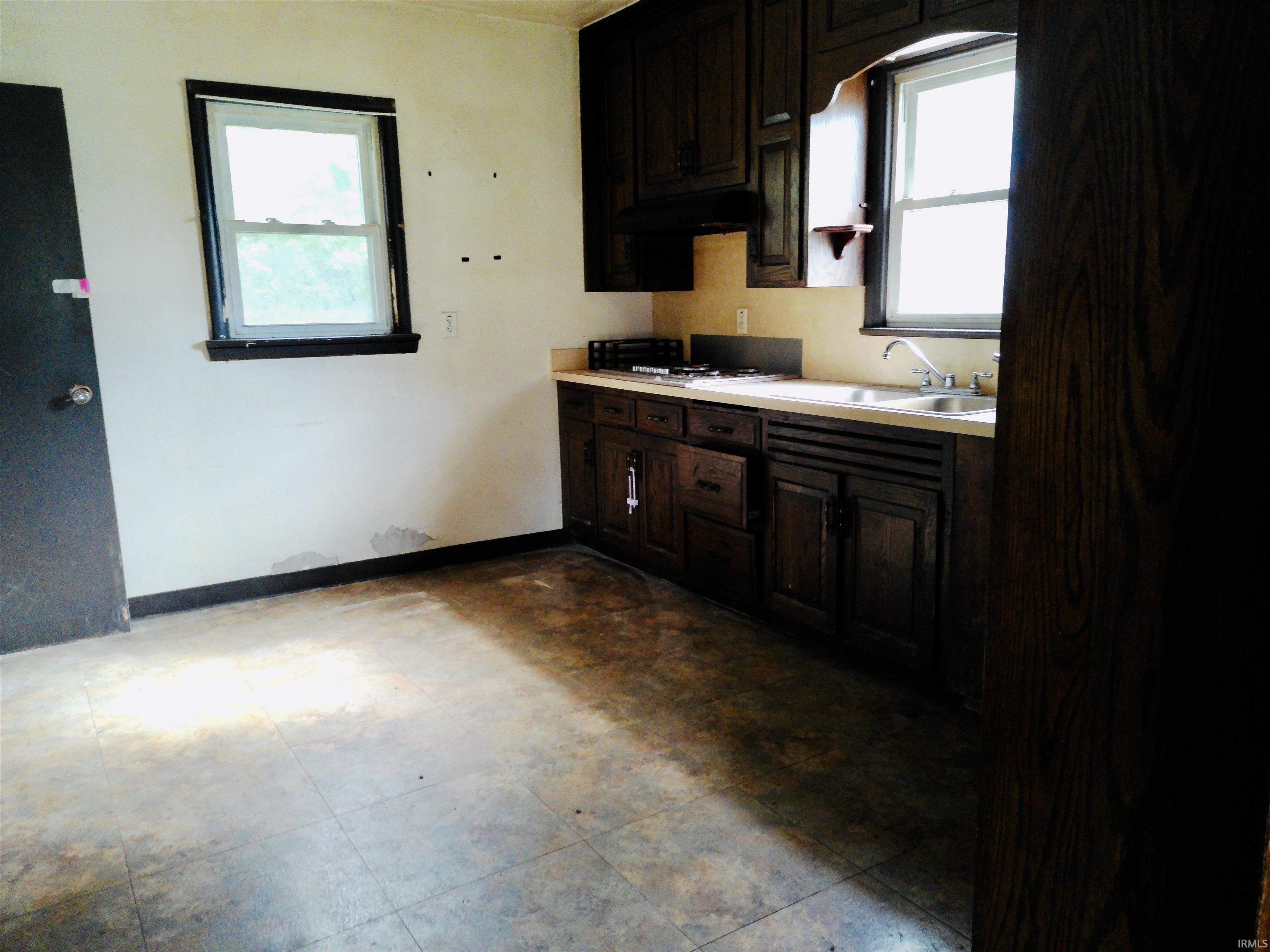 19403 Auten Road South Bend, IN 46637 - Photo 5 of 13 Gallery Image 5