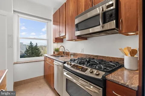 $499,000 | 3601 Connecticut Avenue Northwest, Unit 409, Washington, DC 20008