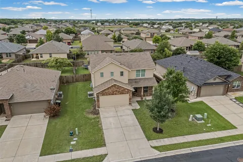 $354,500 | 518 Luna Vista Drive, Hutto, TX 78634
