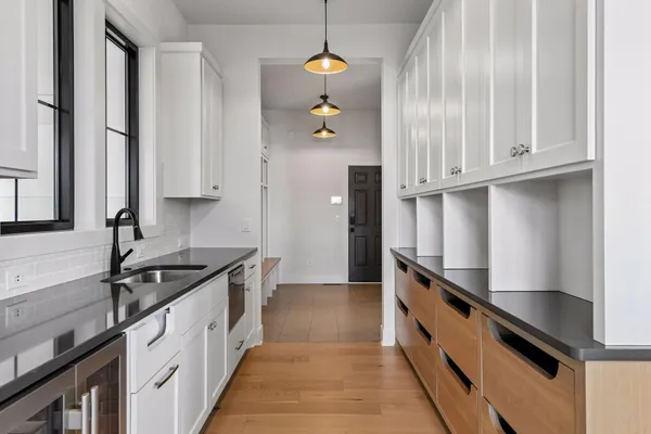 $2,375,000 | 16920 46th Avenue North, Plymouth, MN 55446