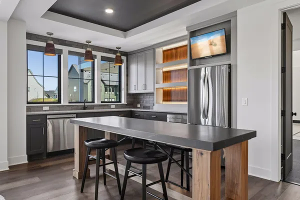 $2,375,000 | 16920 46th Avenue North, Plymouth, MN 55446