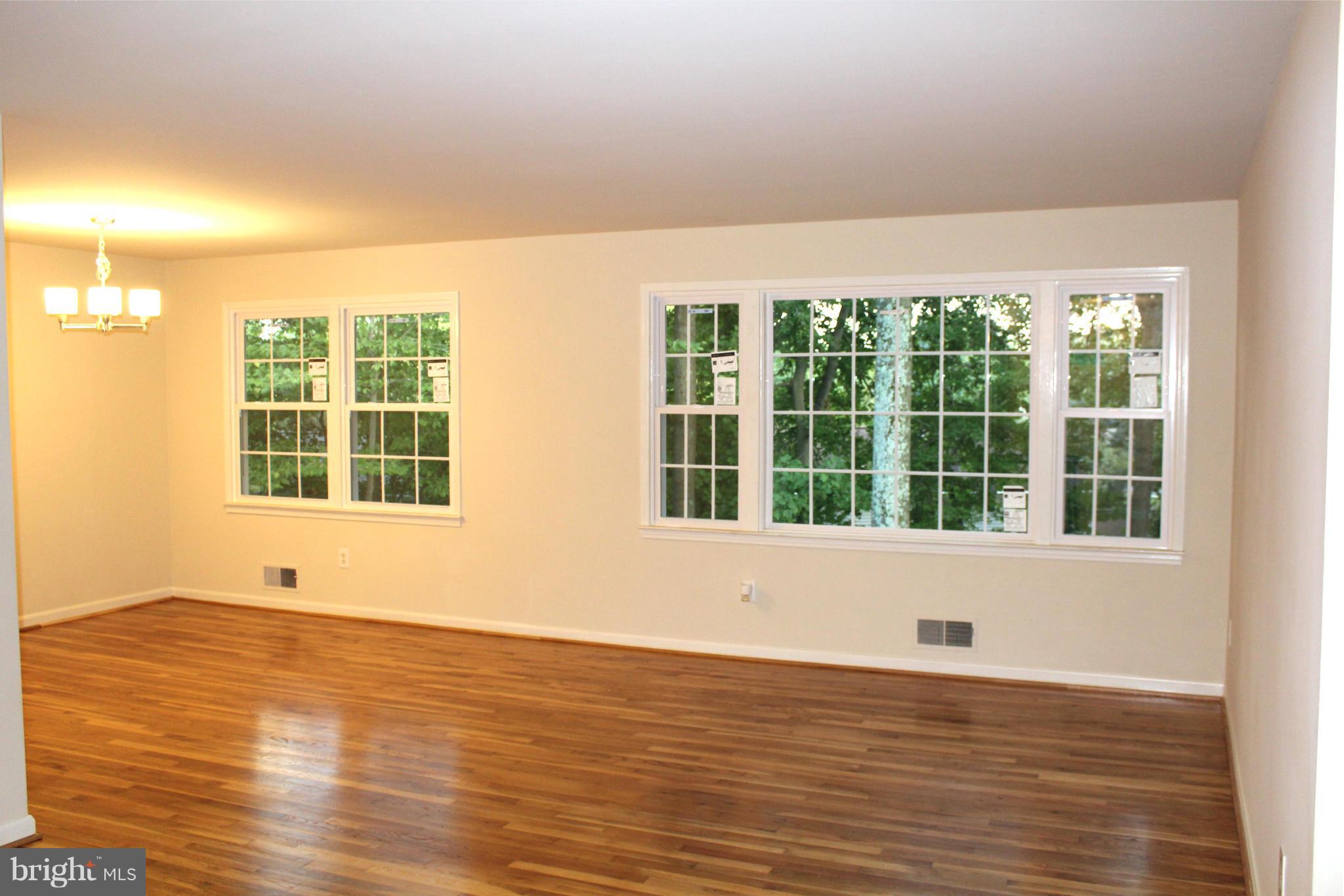 6918 Sydenstricker Road Springfield, VA 22153 - Photo 5 of 19 Living Room