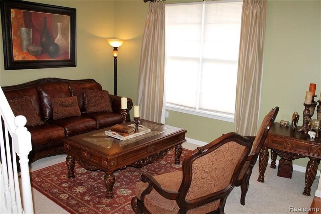 3511 Hogan Circle Rochester Hills, MI 48307 - Photo 3 of 43
