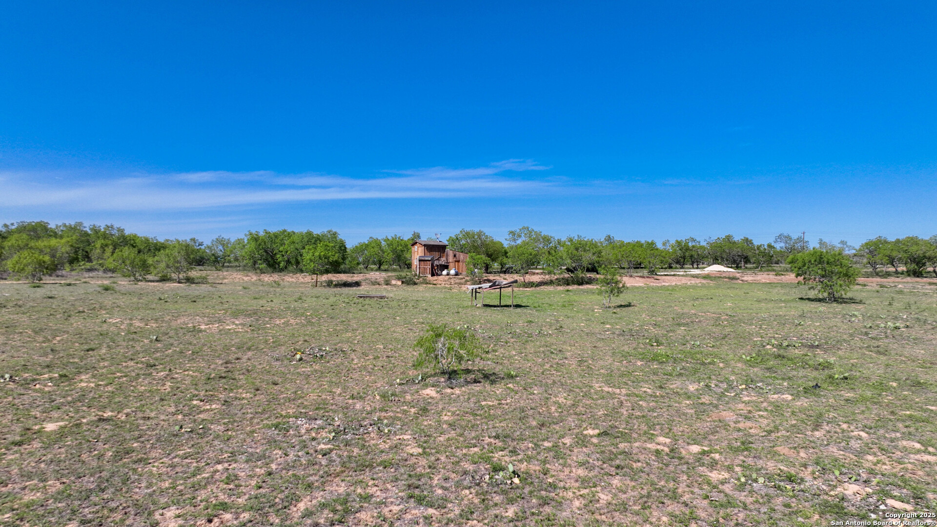 2004 A Cr Pearsall, TX 78061 - Photo 5 of 12 a view of an outdoor space and a yard