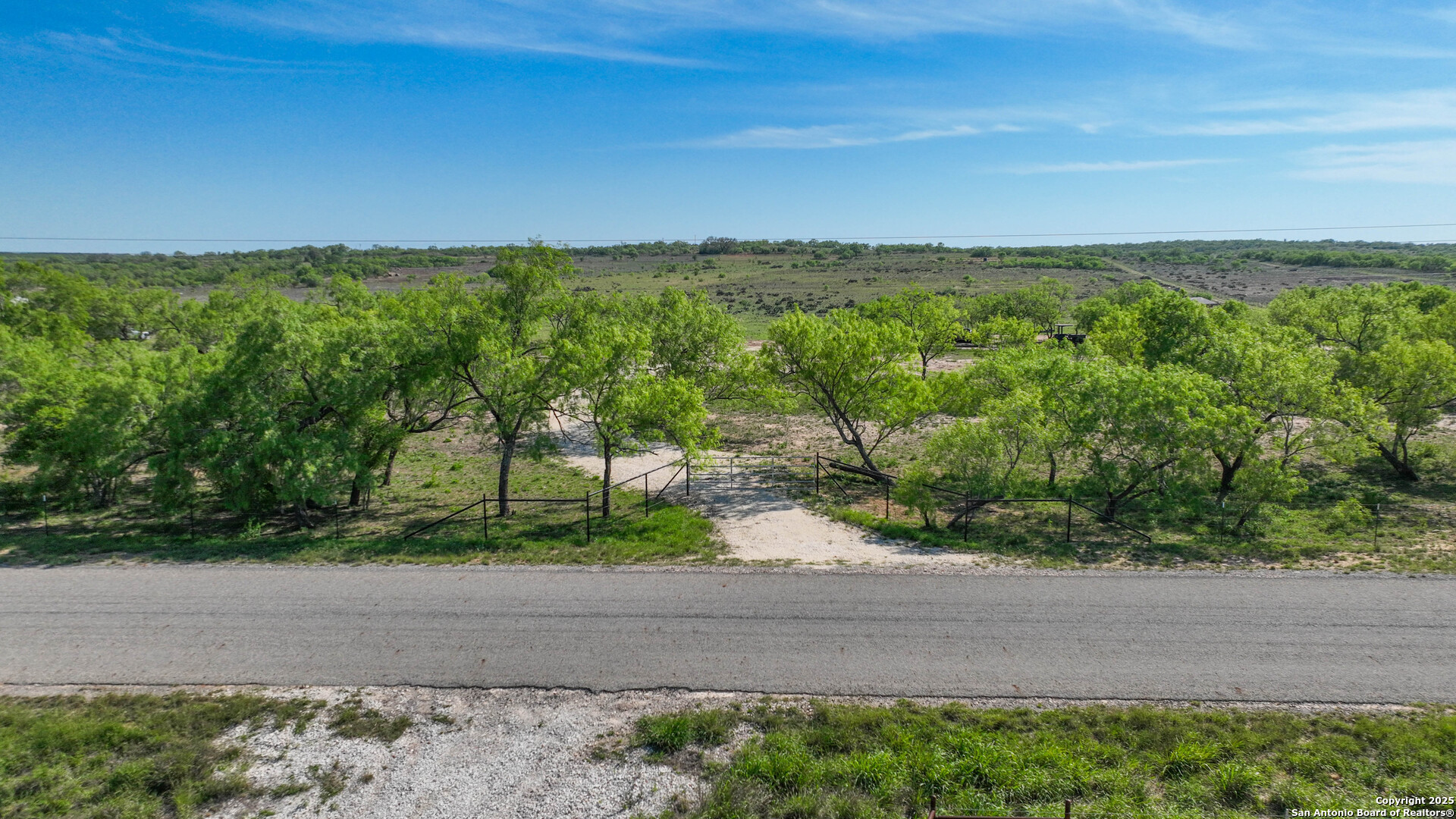 2004 A Cr Pearsall, TX 78061 - Photo 10 of 12 a view of a yard with an outdoor space