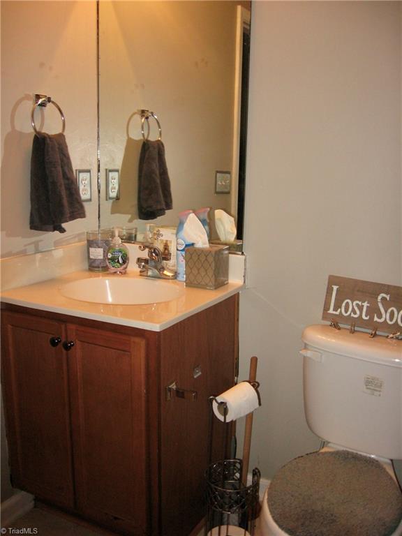 6960 Rangecrest Road Belews Creek, NC 27009 - Photo 14 of 26 Half Bath in the Basement and it is also the Laundry Room.