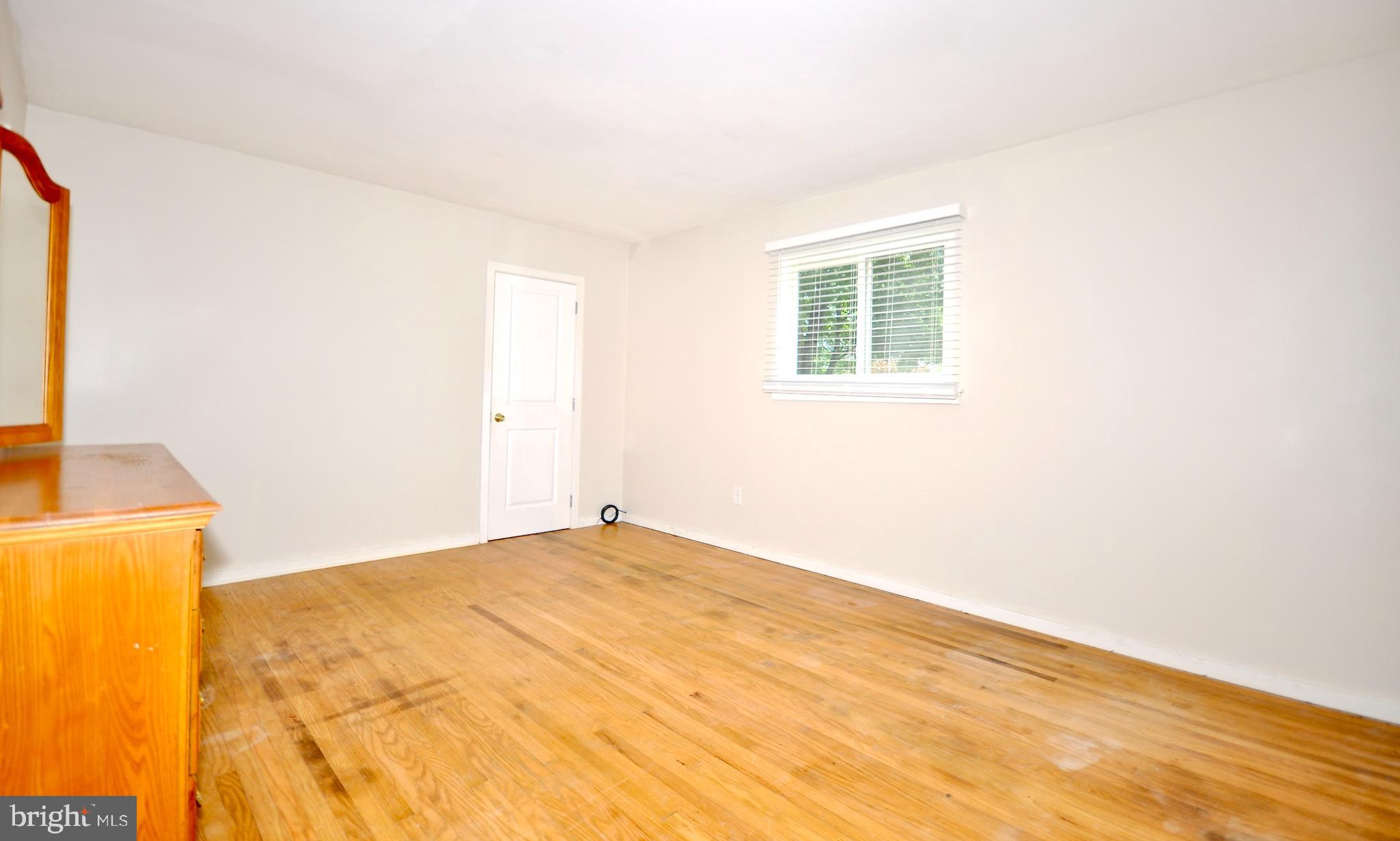 735 Claire Road Warminster, PA 18974 - Photo 25 of 47 1st floor Bedroom-Office