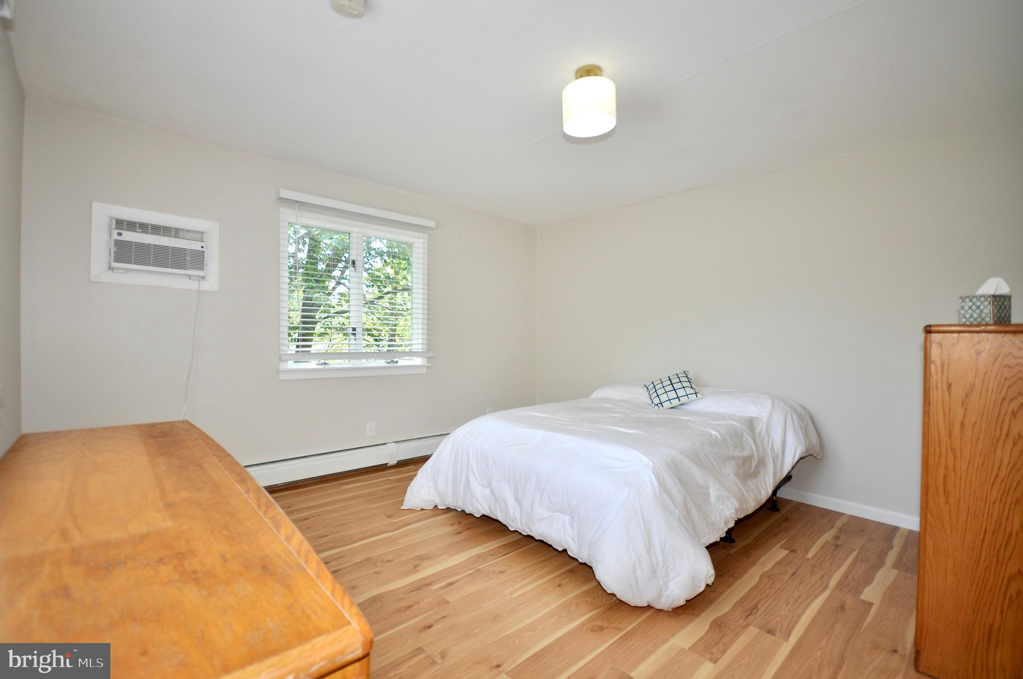 735 Claire Road Warminster, PA 18974 - Photo 31 of 47 Main Bedroom