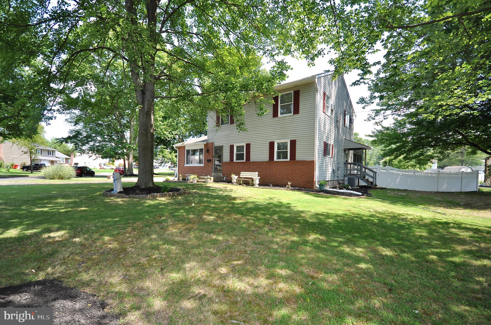 735 Claire Road Warminster, PA 18974 - Photo 4 of 47 Full Front