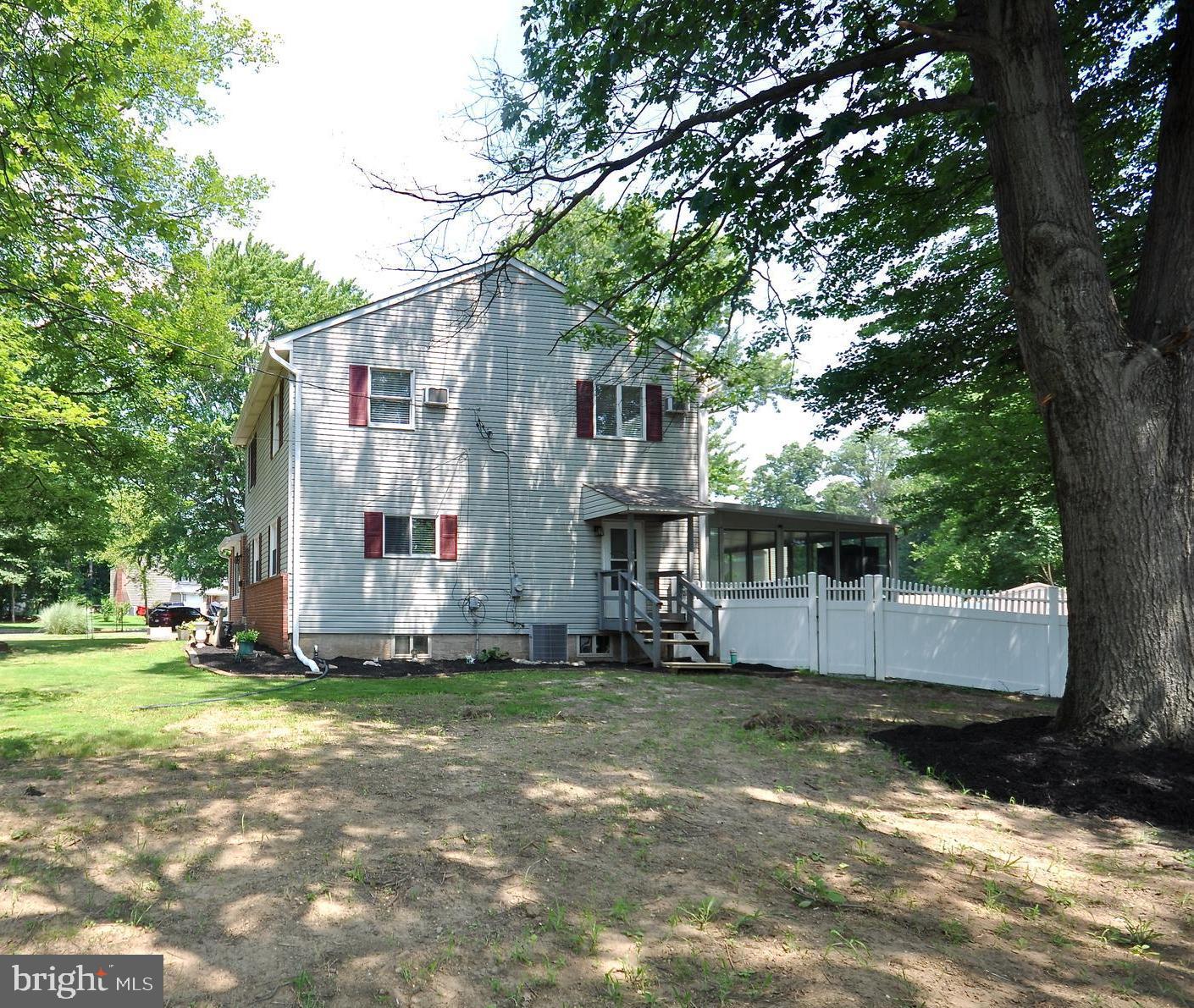 735 Claire Road Warminster, PA 18974 - Photo 5 of 47 side entrance - in law suite