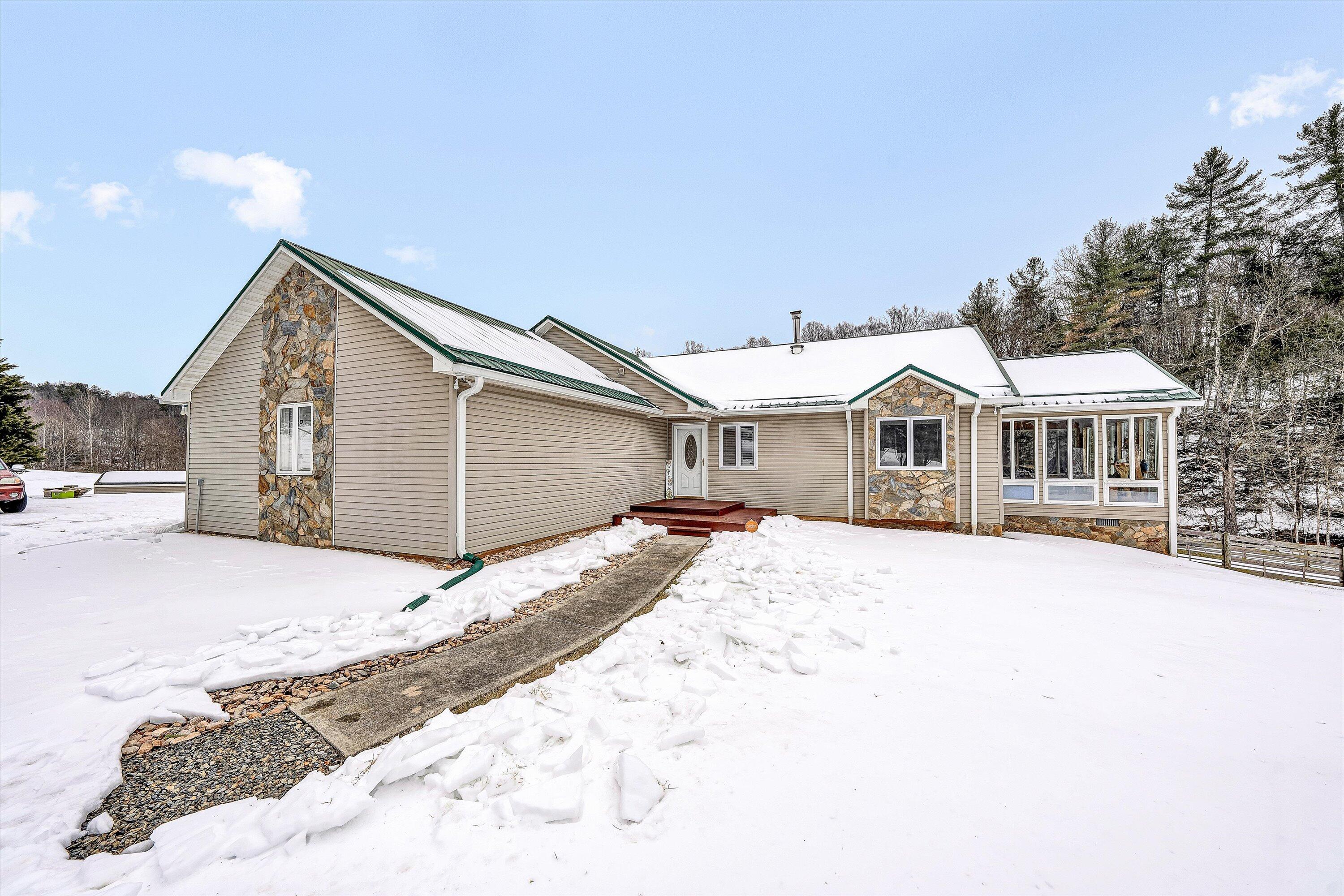 1768 Alean Road Wirtz, VA 24184 - Photo 6 of 53 01-DSC00091