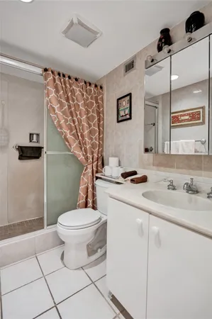 $2,000 | 5860 Northwest 44th Street, Unit 603, Lauderhill, FL 33319