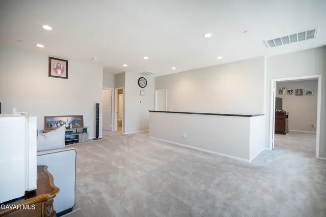 $8,000 | 39118 Forsythia Lane, Palmdale, CA 93551