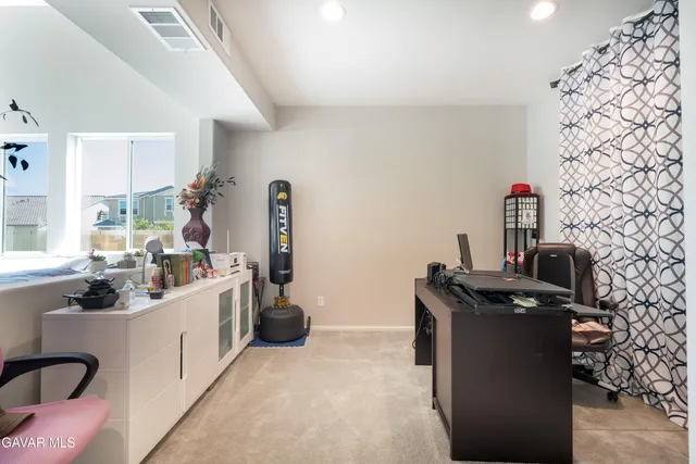 $8,000 | 39118 Forsythia Lane, Palmdale, CA 93551