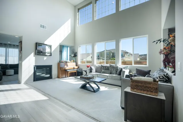 $8,000 | 39118 Forsythia Lane, Palmdale, CA 93551