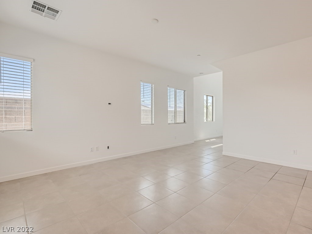 3192 Timorasso Avenue Henderson, NV 89044 - Photo 8 of 35