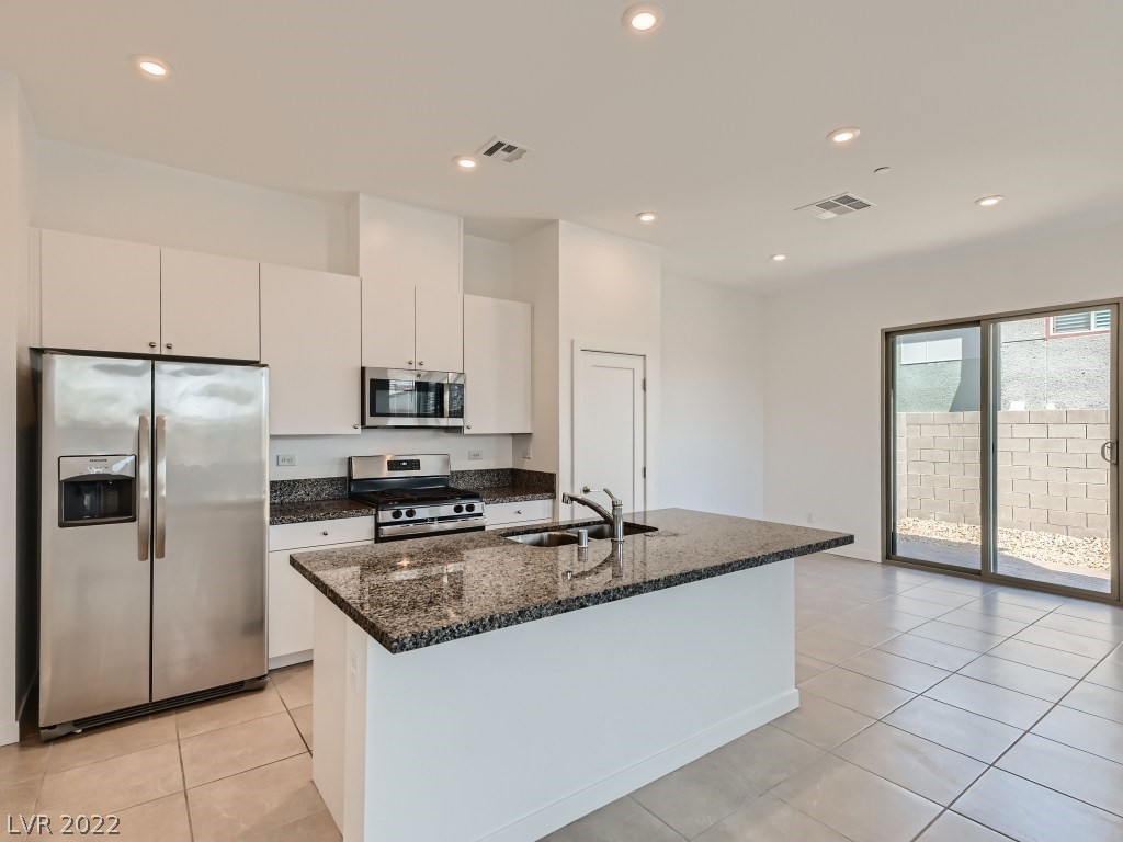 3192 Timorasso Avenue Henderson, NV 89044 - Photo 10 of 35