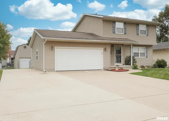 $267,500 | 330 Sullivan Drive, Colona, IL 61241