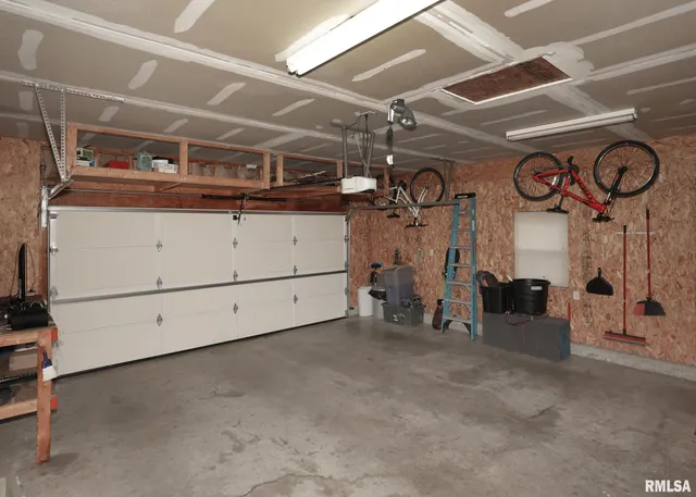 $267,500 | 330 Sullivan Drive, Colona, IL 61241